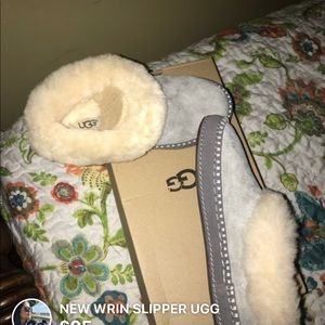 BRAND NEW UGG SLIPPERS